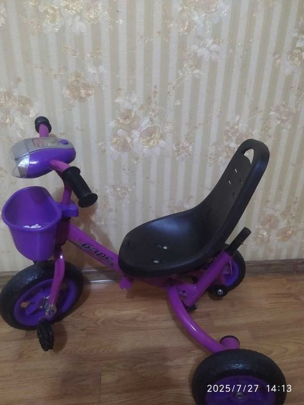 Трёхколёсный велосипед