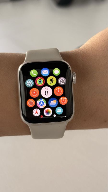 Apple Watch SE 2-го поколения 2.600млн Apple Watch SE 2-го поколения 2.600млн