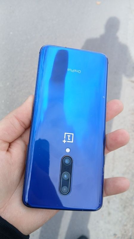 One plus 8 srochni sotiladi One plus 8 srochni sotiladi