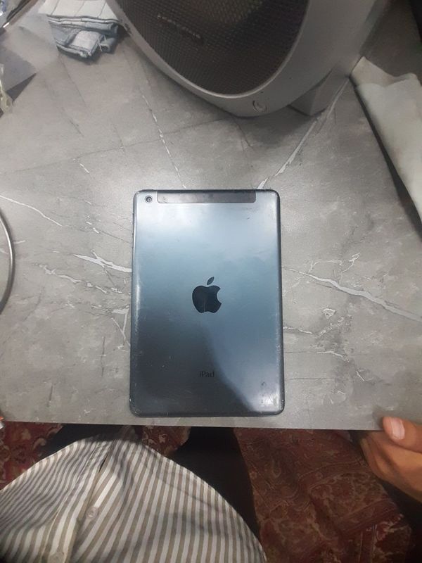 Ipad narxi 500 kelishiladi