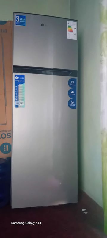 Xolodilnik srochniga sotiladi