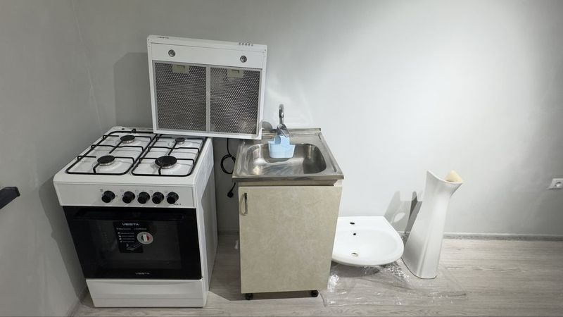 Газовая плита vesta, вытяжка, мойка, раковина тюльпан Газовая плита vesta, вытяжка, мойка, раковина тюльпан