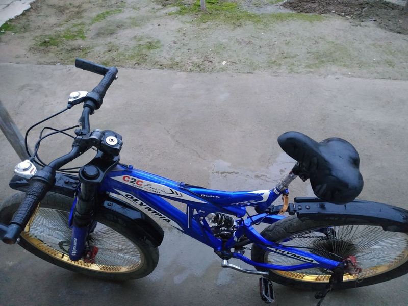 Velosiped sotiladi srochna Velosiped sotiladi srochna
