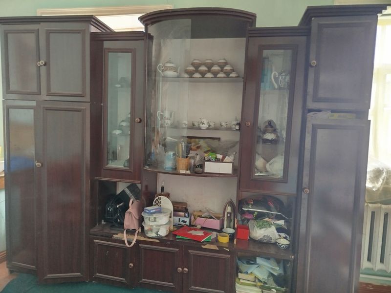 Mebel sotiladi holati yaxshi 700 kelishtirip beramiz Mebel sotiladi holati yaxshi 700 kelishtirip beramiz