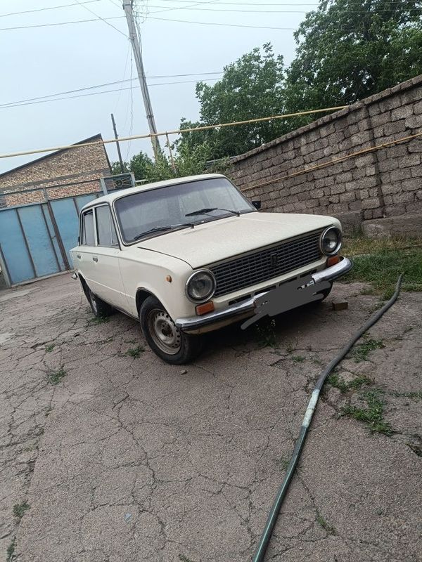 Ваз Жигули 011 год выпуска 1982 Ваз Жигули 011 год выпуска 1982