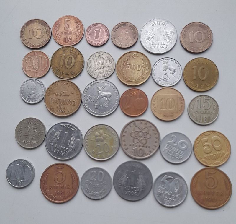 Срочно продам монеты.