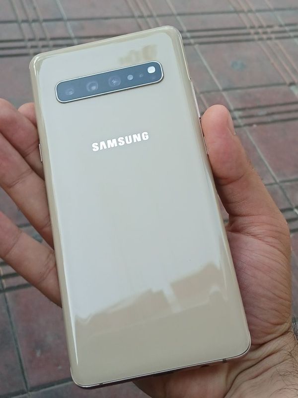 Samsung S10 Plus + 5G Radnoy ekran