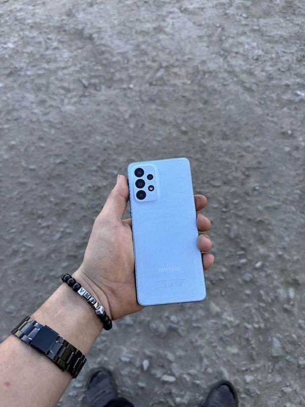 Samsung Galaxy A33 Samsung Galaxy A33
