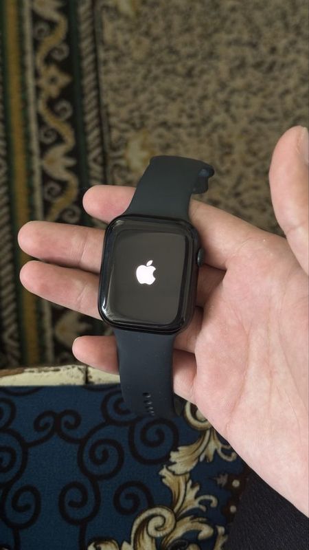 Apple Watch Series 9 (GPS) 45mm srocno Apple Watch Series 9 (GPS) 45mm srocno