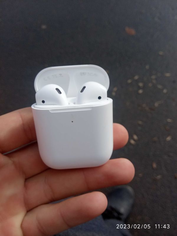 AirPods sotiladi