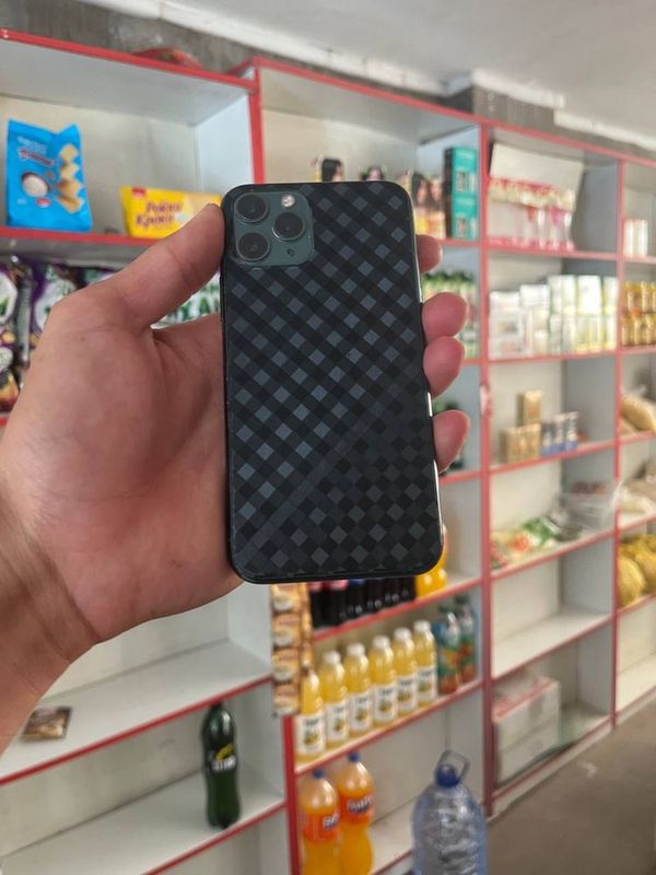 Iphone 11 pro karopka Iphone 11 pro karopka