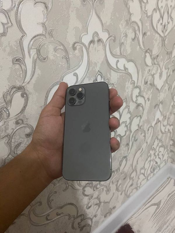 iPhone 12 pro 128 ideal