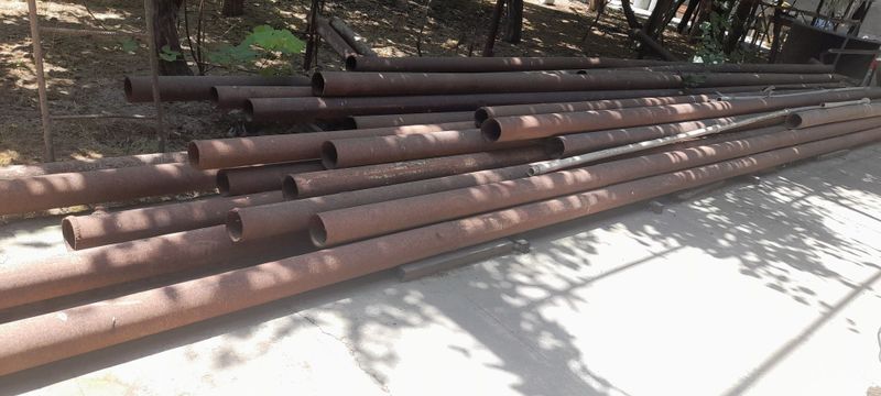 Metall trubular sotiladi Kolechstva bor Metall trubular sotiladi Kolechstva bor