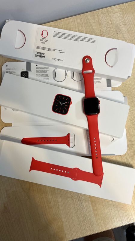 Apple Watch 6 40 mm Product Red