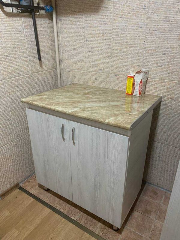 Стол кухонный из лдсп