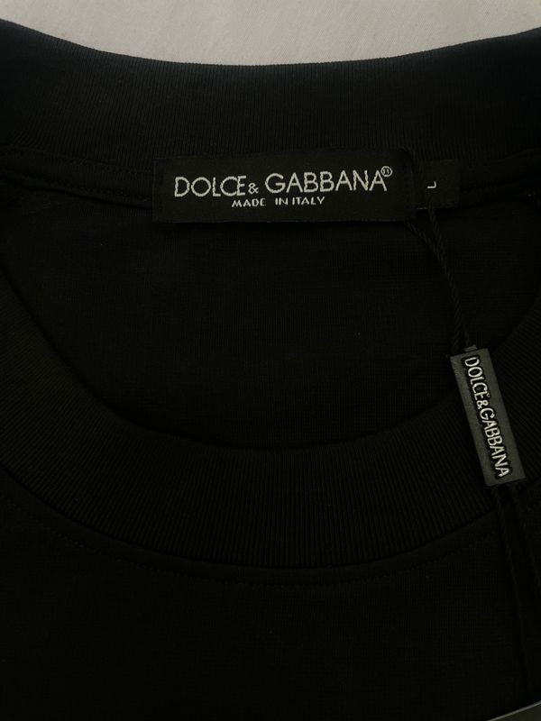 Dolce & Gabbana L razmer original fudbolka Dolce & Gabbana L razmer original fudbolka