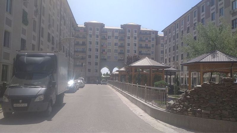 Продается квартира 2х комн 2 этаж 47кв коробка
