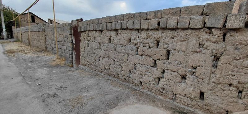 Uchaska yer sotiladi 14 .4 sotigi 19000 dan
