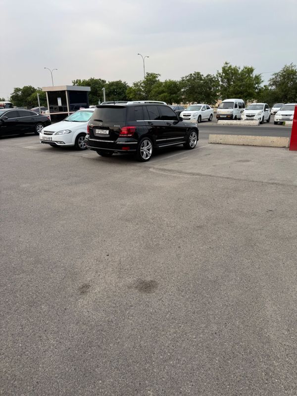 Мерседес GLK300 4 matik Мерседес GLK300 4 matik