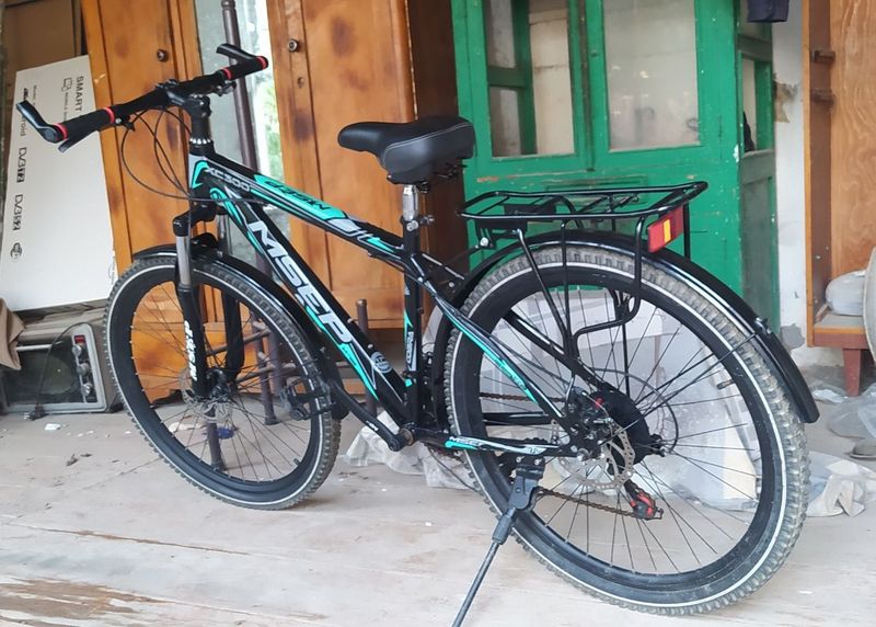 Spartivni velik satiladi 26 razmer Spartivni velik satiladi 26 razmer
