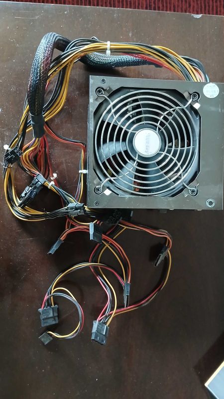 HuntKey 550W. Блок питания HuntKey 550W. Блок питания