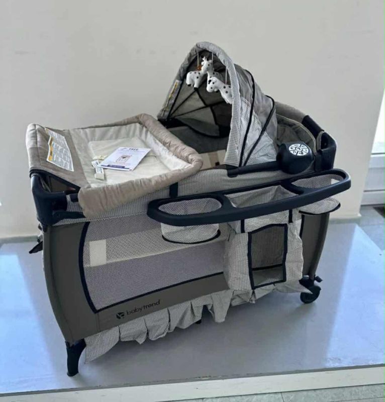 Детская люлька кроватка baby trend Детская люлька кроватка baby trend