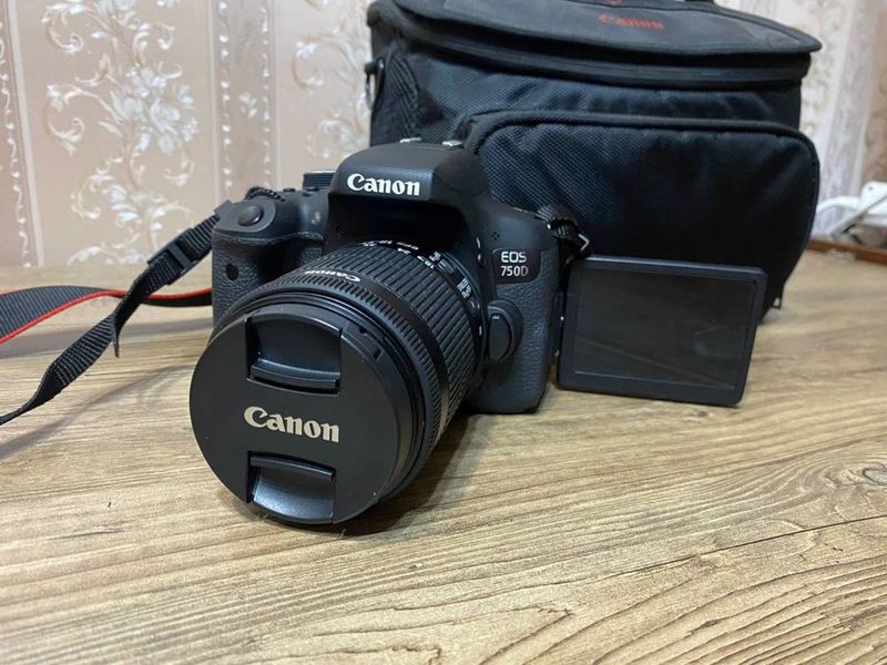 Фотоаппарат камера Canon eos 750D