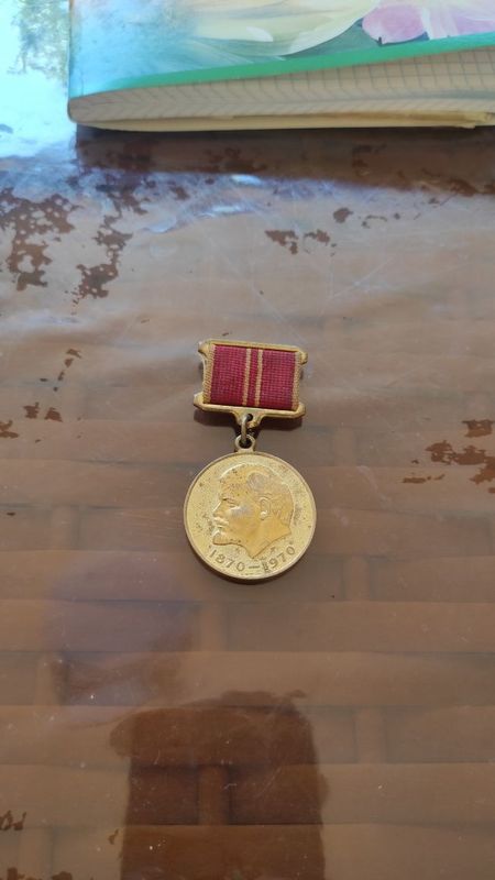 Medal sotiladi antikvar Medal sotiladi antikvar