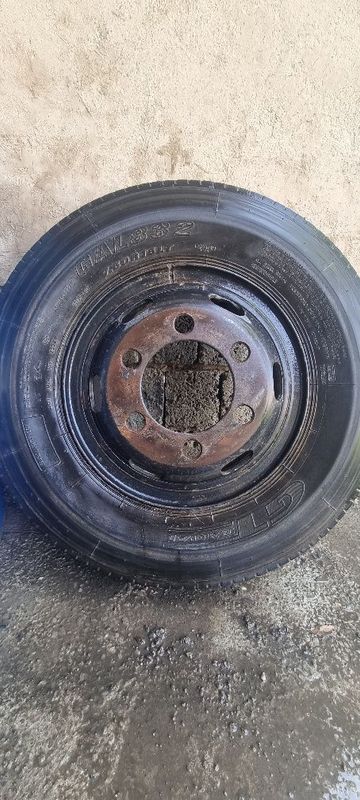 Isuzu balon kamerli 7.5 R 16 LT