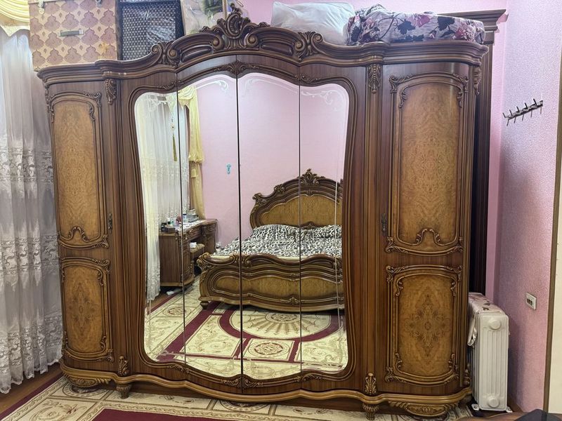Спальный комплект Китай
