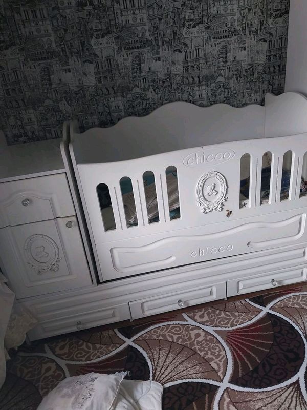 срочна продаётся детским манеж срочна продаётся детским манеж