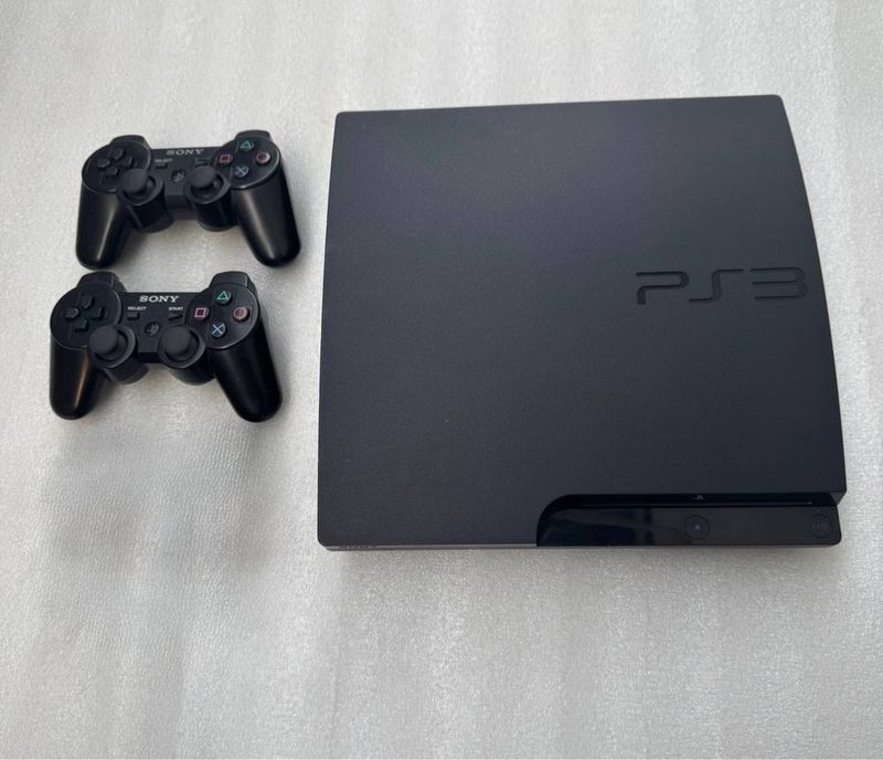 Playstation 3 slim xolati zor 160 Gb oyinlari yozlgan Playstation 3 slim xolati zor 160 Gb oyinlari yozlgan