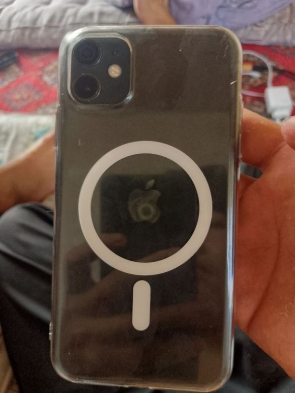 iPhone 11 yumkost 86