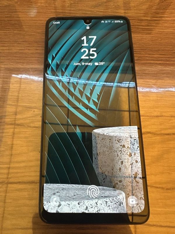 Samsung A33 5G sotiladi Samsung A33 5G sotiladi
