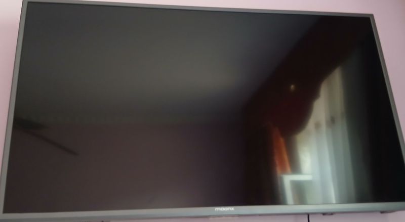 Moonx televizor ishlatilgan 130 sm Moonx televizor ishlatilgan 130 sm