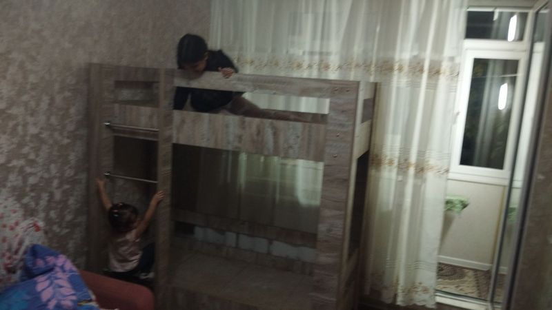 Срочно продам двухъярусную кровать Срочно продам двухъярусную кровать