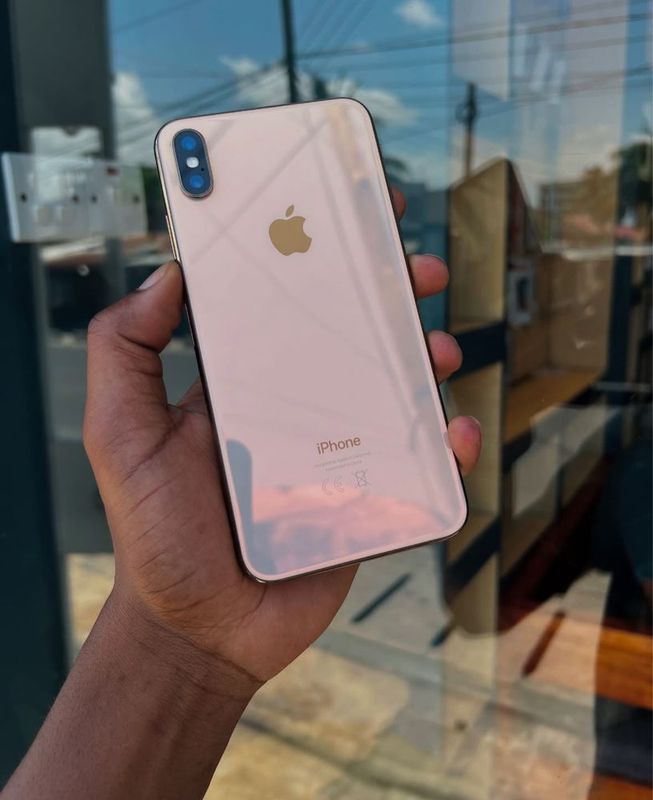 iPhone Xsmax Gold 64gb Ishlashi alo Muamosz !