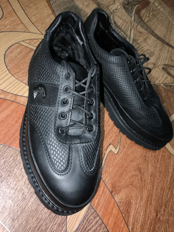 oyoq kiyim oyoq kiyim