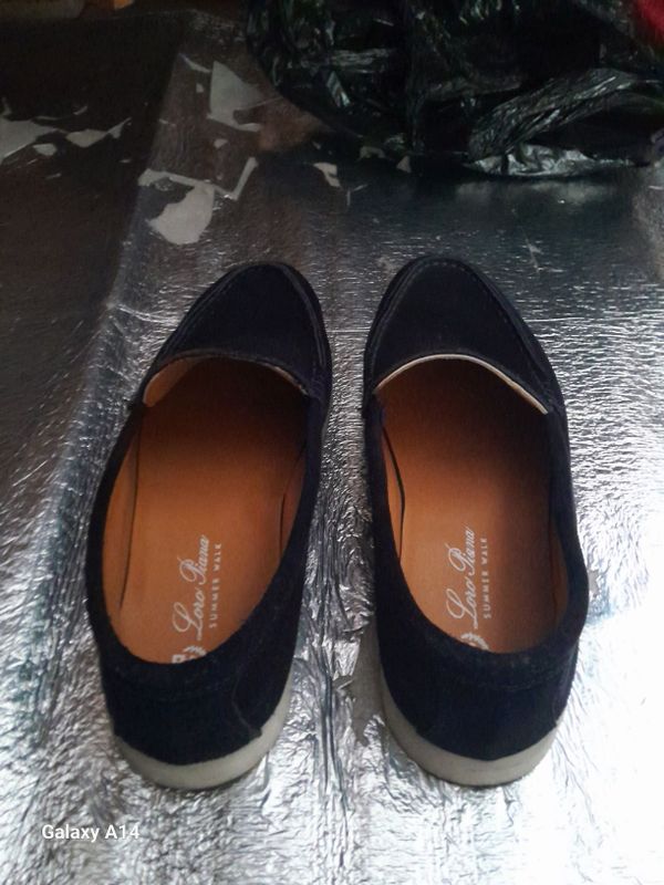 Loro piana yaxshi holatda Loro piana yaxshi holatda