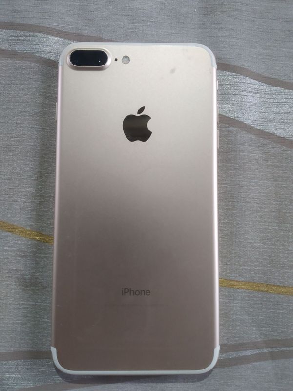 I phone 7plyus holati yaxshi 256gb