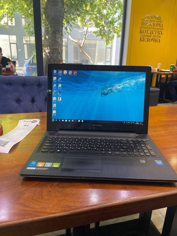 Lenovo ofisniy notebook