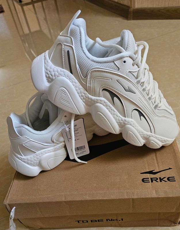 Кроссовки женские оригинал Erke