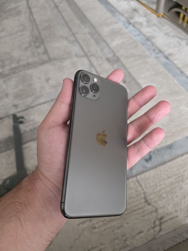 Ipxone 11 pro max sotiladi Ipxone 11 pro max sotiladi