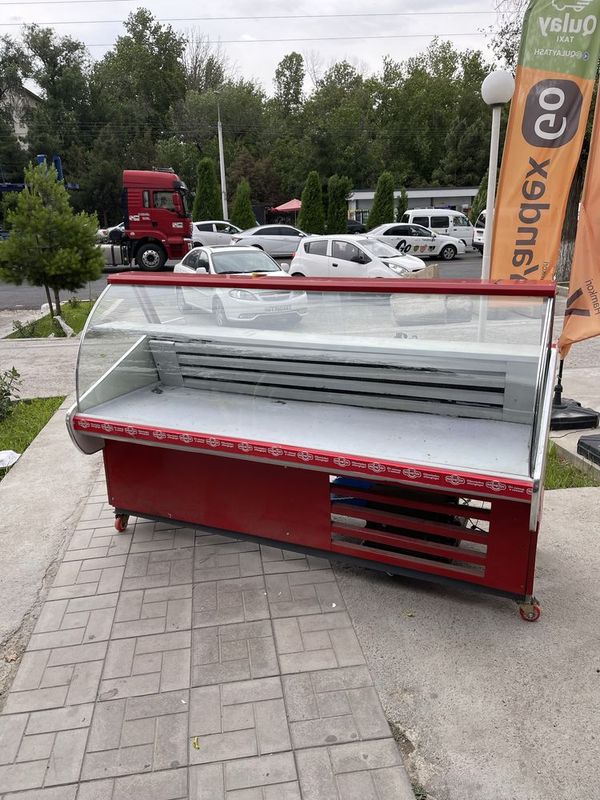 Vetrina xaladelnik Vetrina xaladelnik