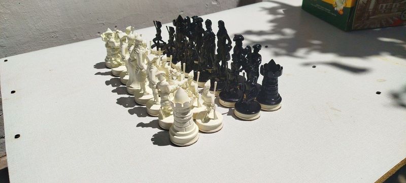 Шахматные фигурки Шахматные фигурки