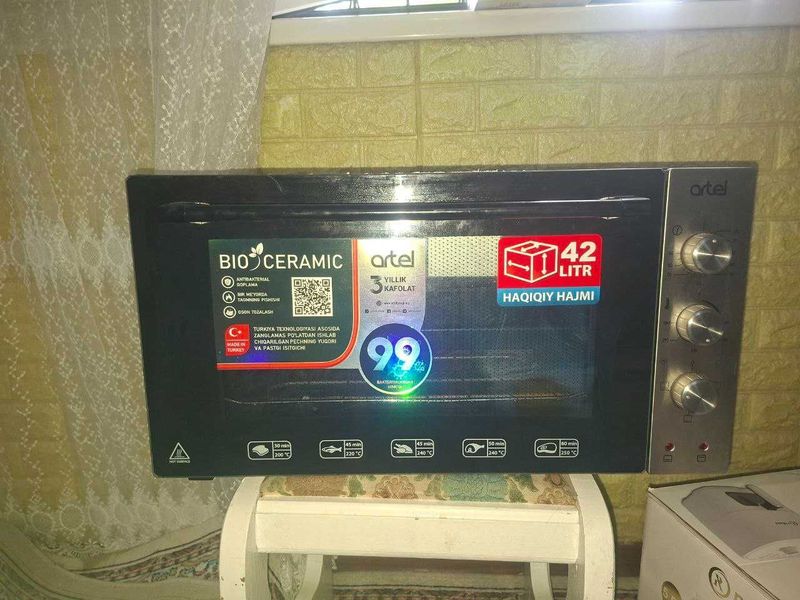 Продам мини печь Artel Продам мини печь Artel