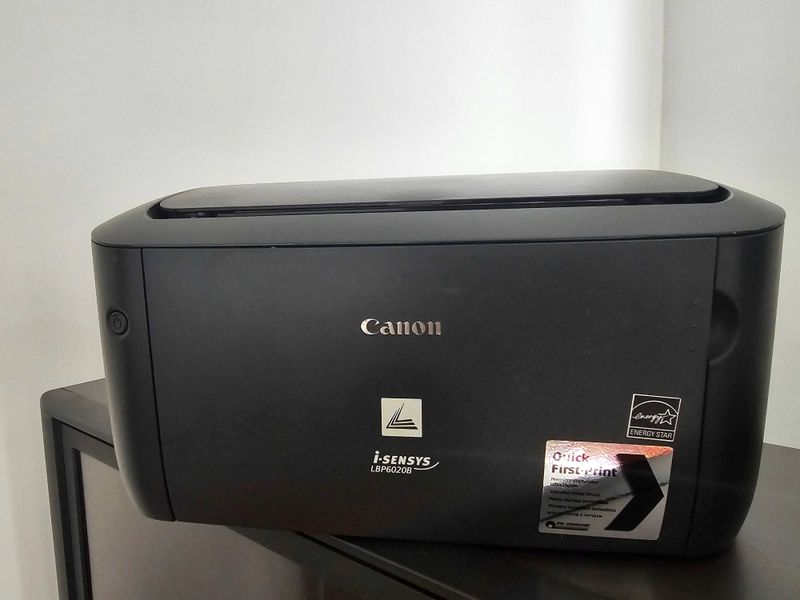 Canon LBP 6020 Printer Tiniq Kam ishlagan Srochno sotiladi Canon LBP 6020 Printer Tiniq Kam ishlagan Srochno sotiladi