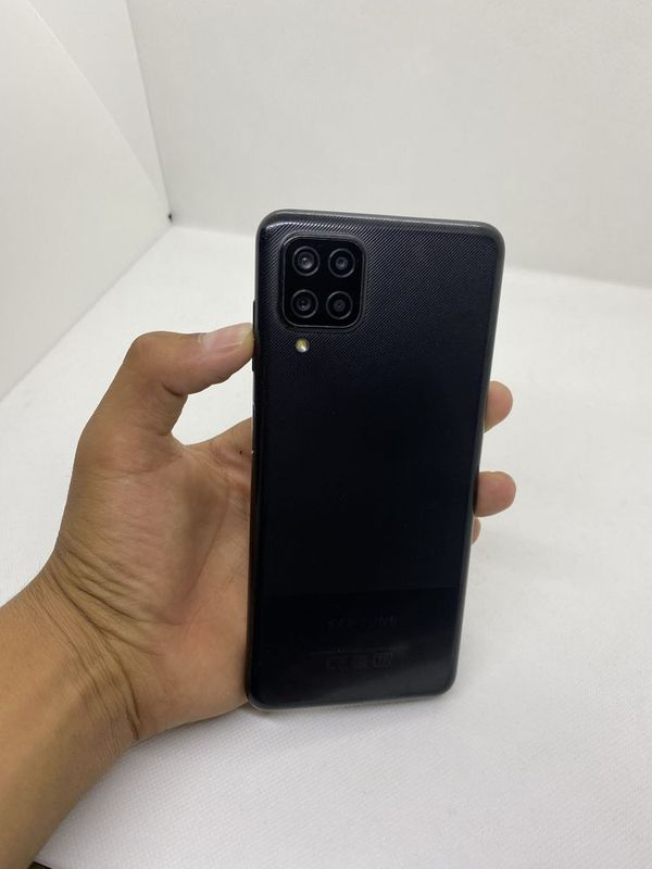 Samsung Galaxy A12 Samsung Galaxy A12