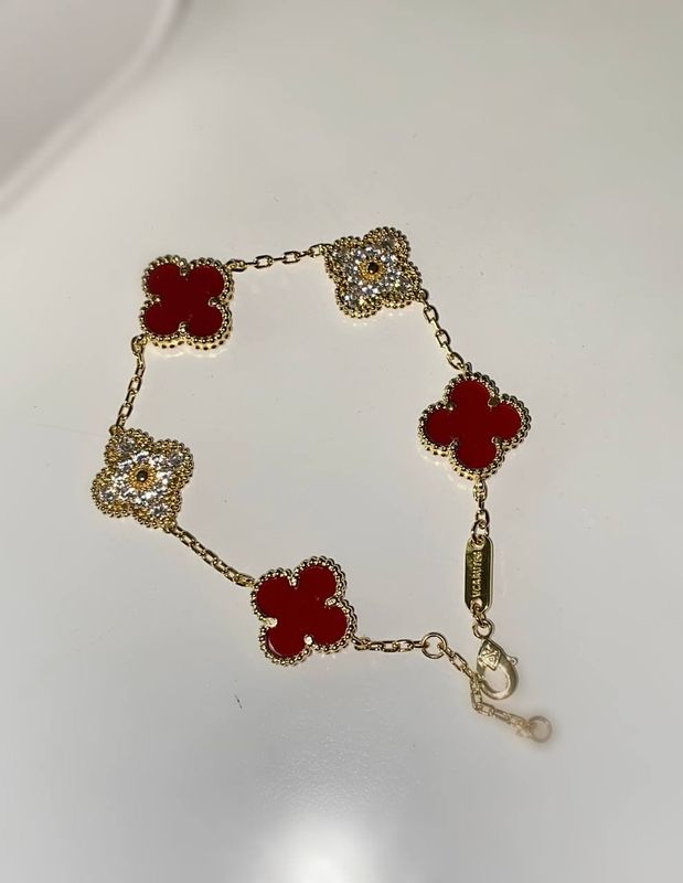 Van cleef braslet arginal 925 proba Van cleef braslet arginal 925 proba