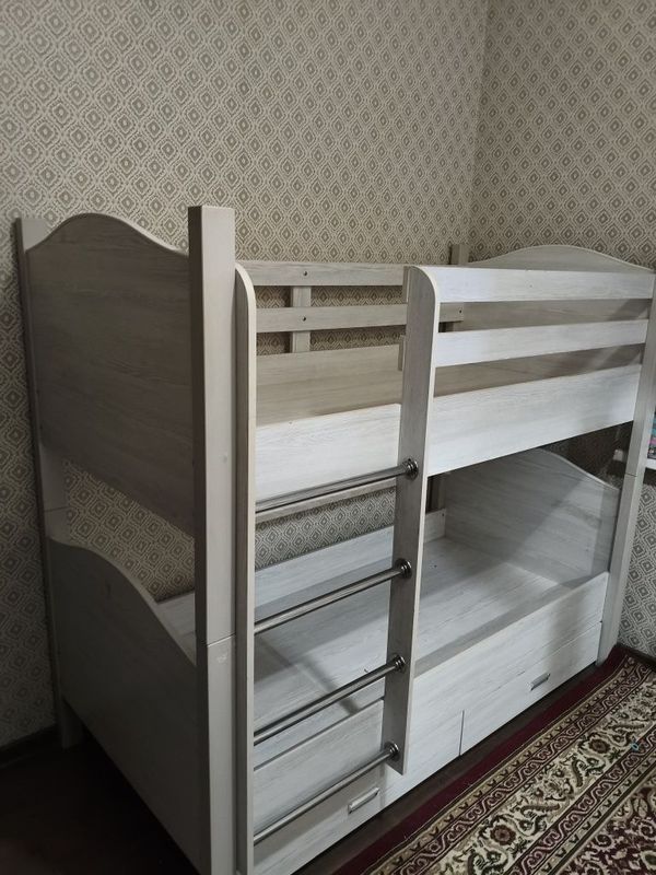 Detskiy kravat ikki etajlik bolalar uchun xolati yaxshi Detskiy kravat ikki etajlik bolalar uchun xolati yaxshi